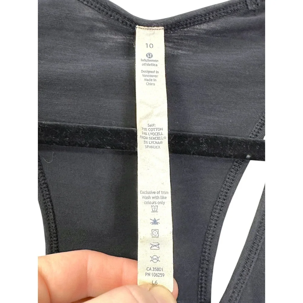 Lululemon 105 F Singlet Tank Top Women 10 Black Racerback Yoga Athleisure